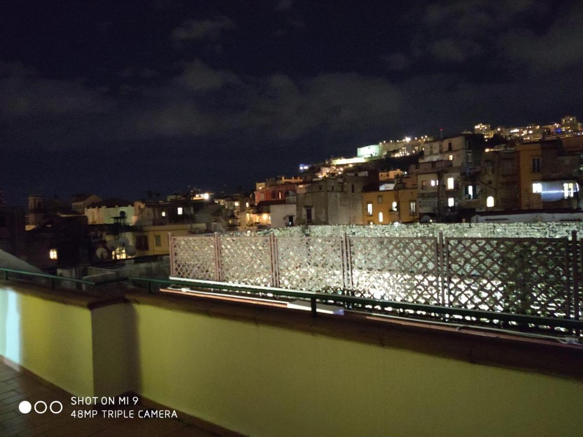 La Dimora Di Bronzo Hotell Napoli Eksteriør bilde